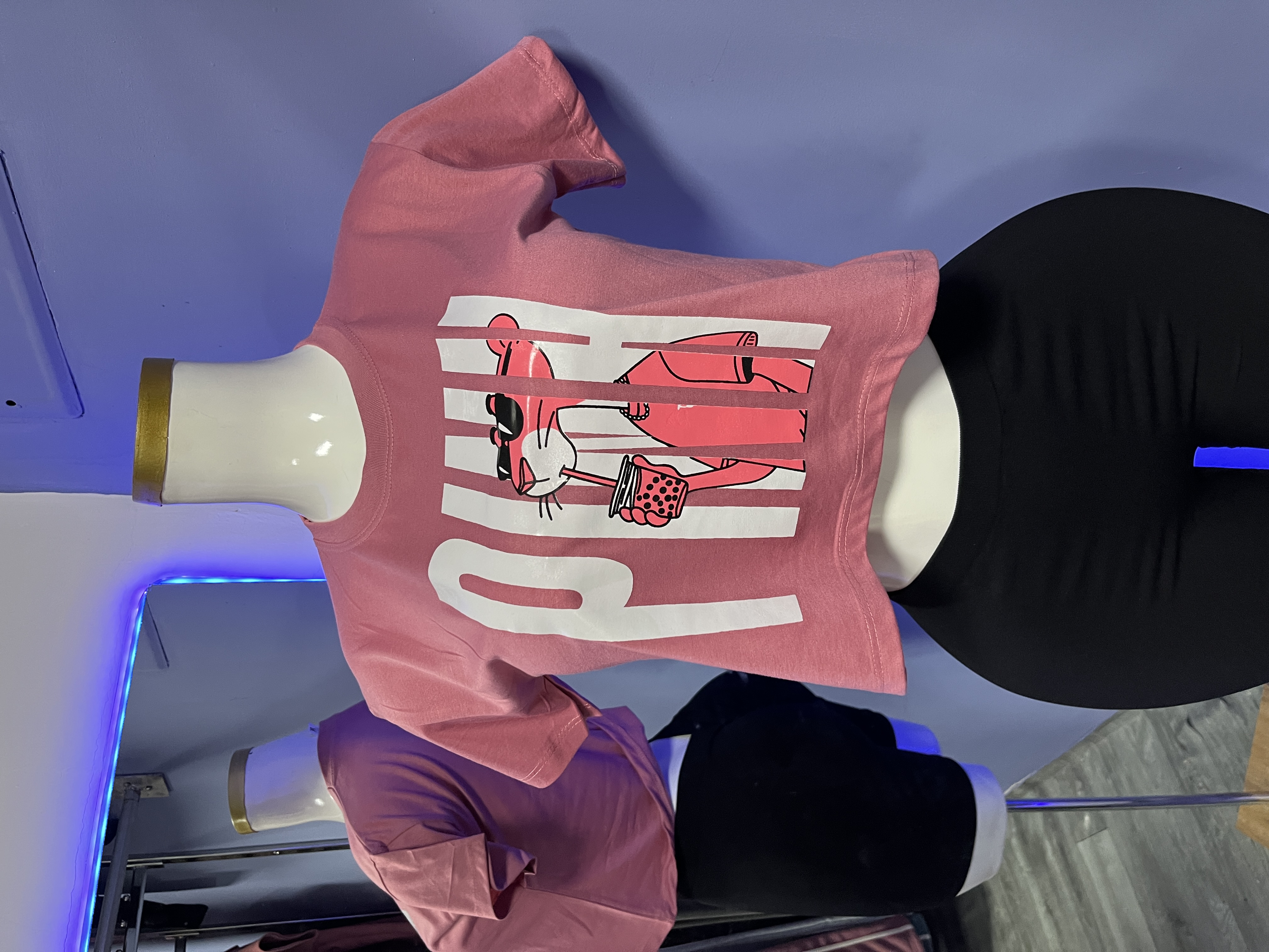Camiseta basica Pantera Rosa