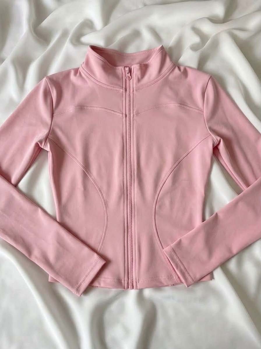 Jacket deportivo manga largas con orificios